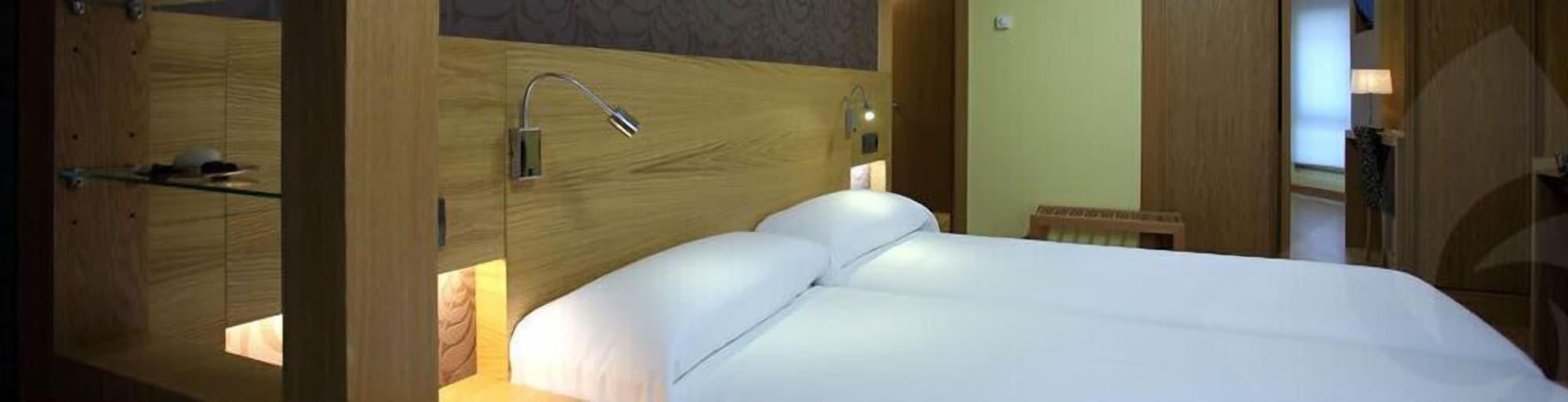 Hotel Nordes Burela Экстерьер фото