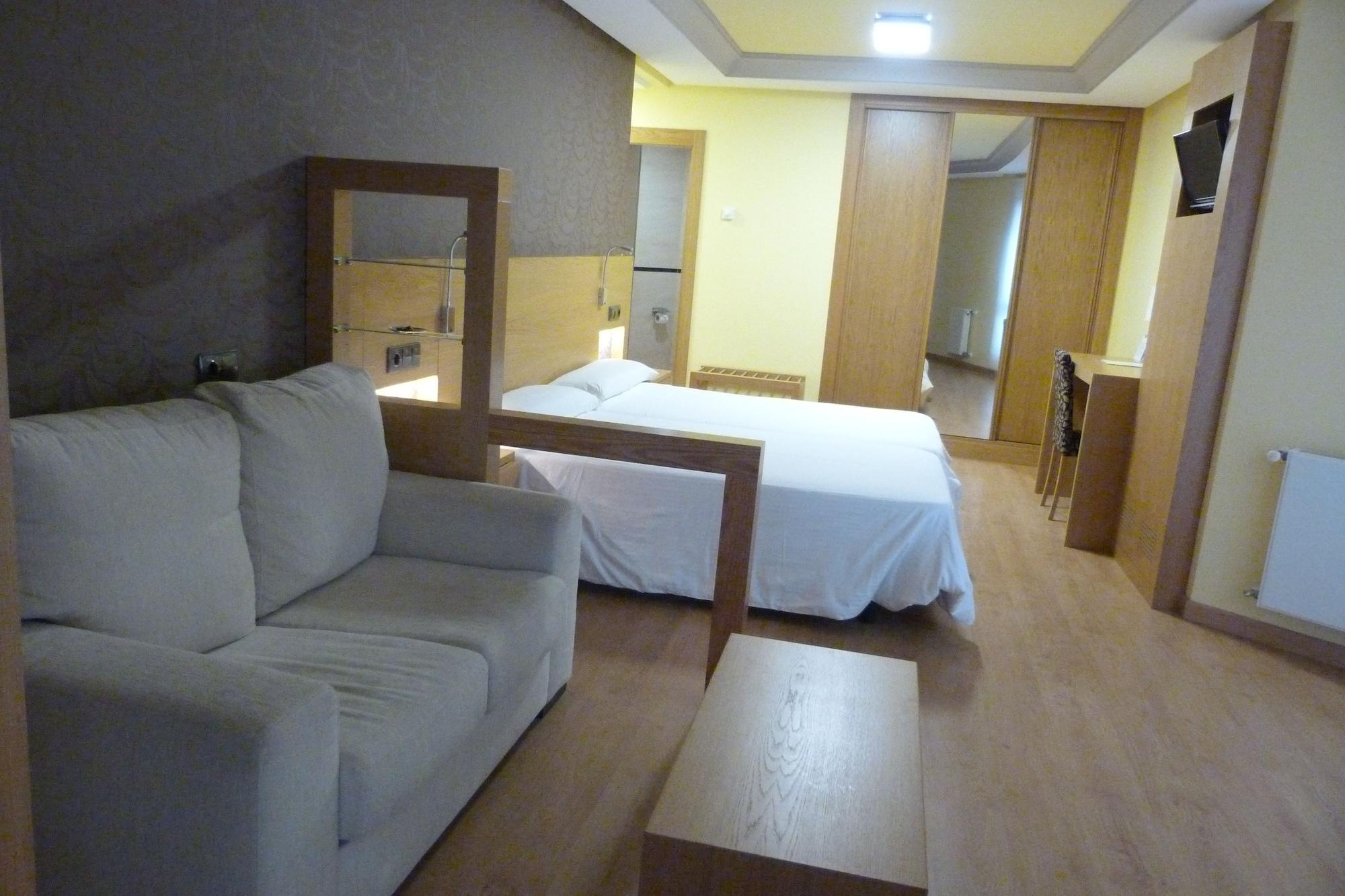 Hotel Nordes Burela Экстерьер фото