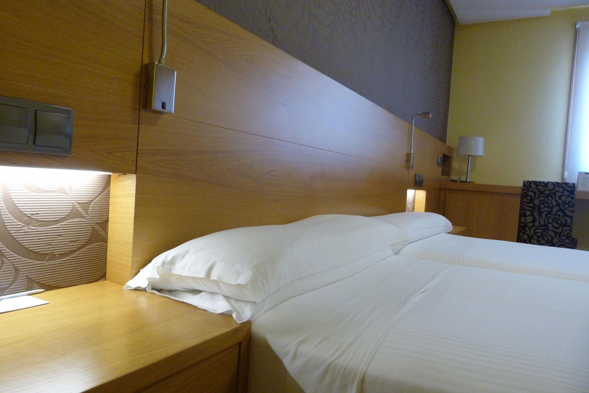 Hotel Nordes Burela Экстерьер фото