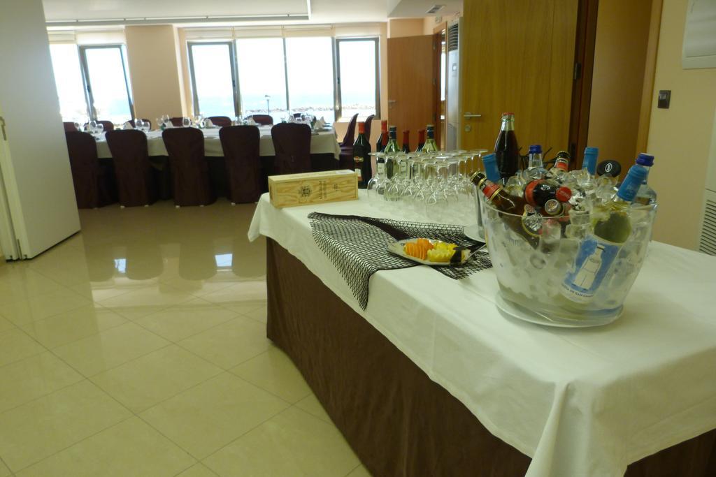Hotel Nordes Burela Экстерьер фото