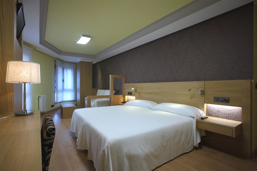 Hotel Nordes Burela Экстерьер фото